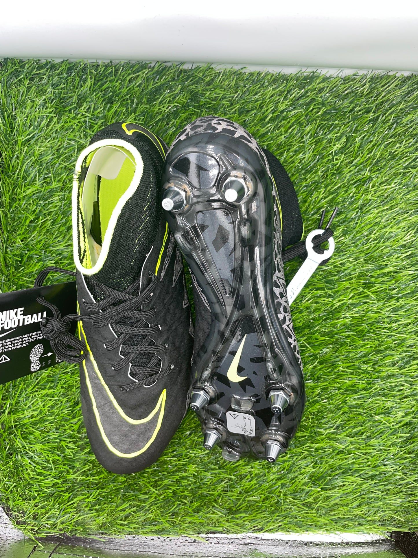 Nike Hypervenom phantom II SG black/volt